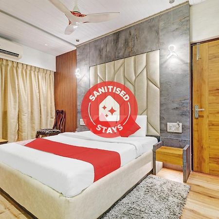 Oyo 80762 Hotel New Mini Mahal Turambhe Экстерьер фото