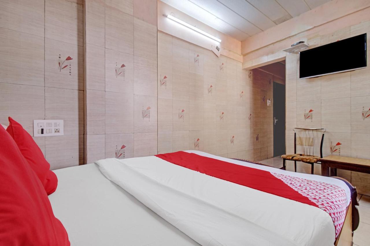 Oyo 80762 Hotel New Mini Mahal Turambhe Экстерьер фото