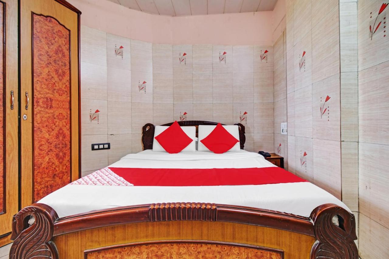 Oyo 80762 Hotel New Mini Mahal Turambhe Экстерьер фото