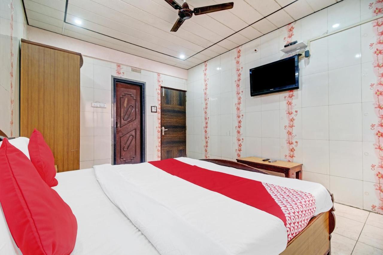 Oyo 80762 Hotel New Mini Mahal Turambhe Экстерьер фото